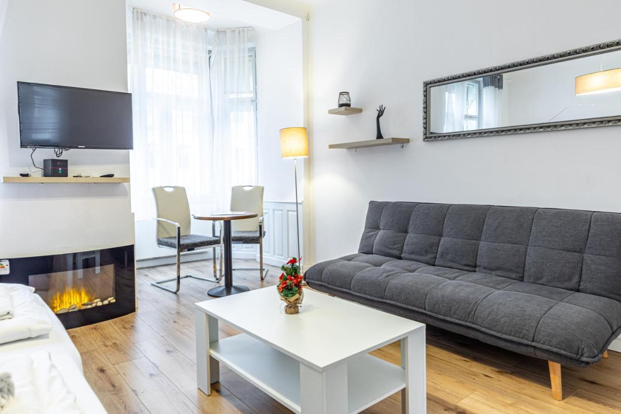 Christiano Apartments - Villa Schoenbrunn Viyana Dış mekan fotoğraf