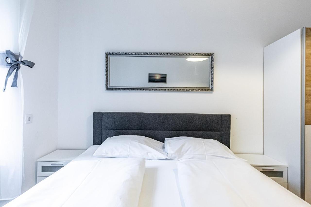 Christiano Apartments - Villa Schoenbrunn Viyana Dış mekan fotoğraf